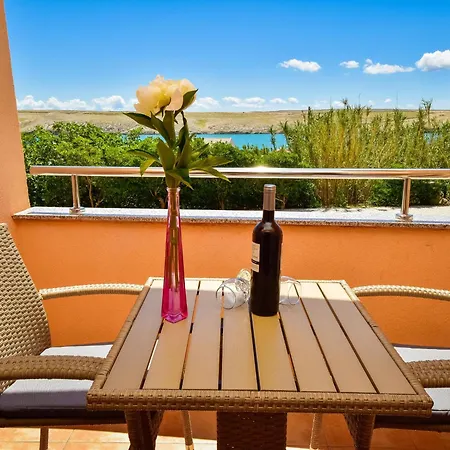 Apartman Melandura-3 By Interhome Dinjiska