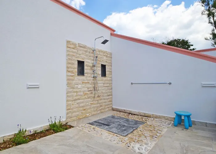 Apartman Melandura-3 By Interhome Dinjiška