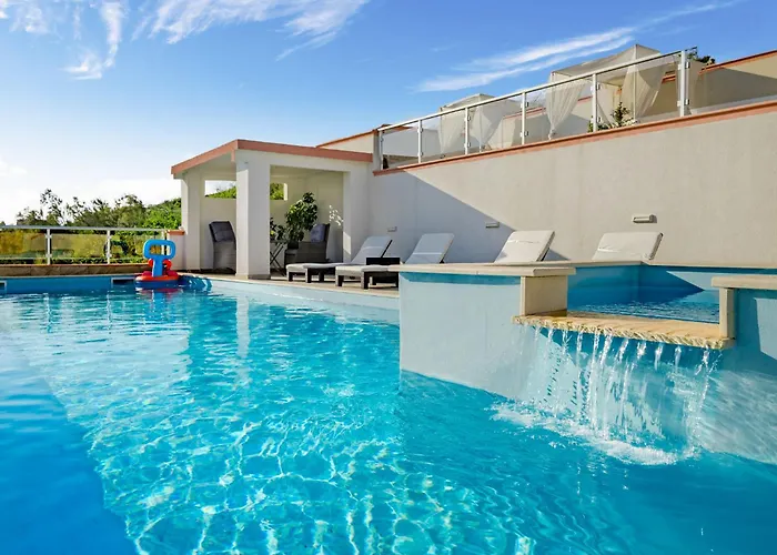 Melandura-3 By Interhome