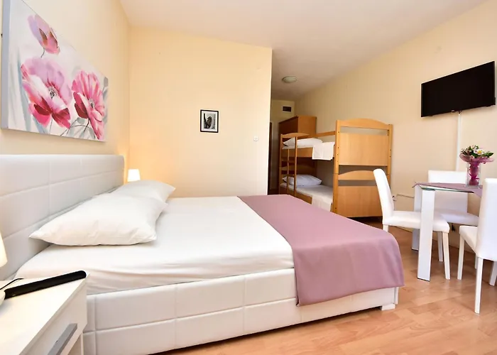 Melandura-3 By Interhome